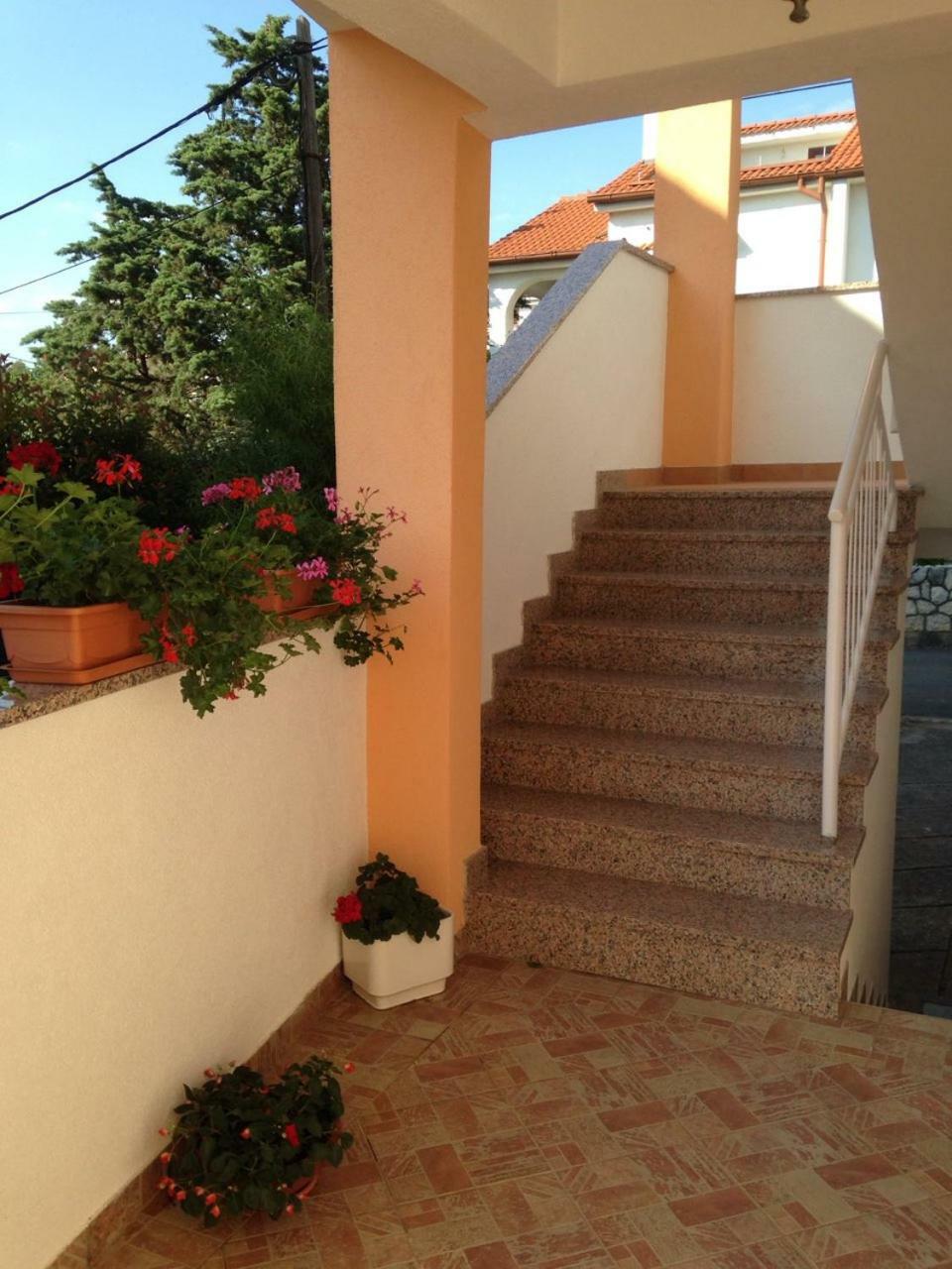 Spacious And Modern App With Big Terrace Малинська Екстер'єр фото